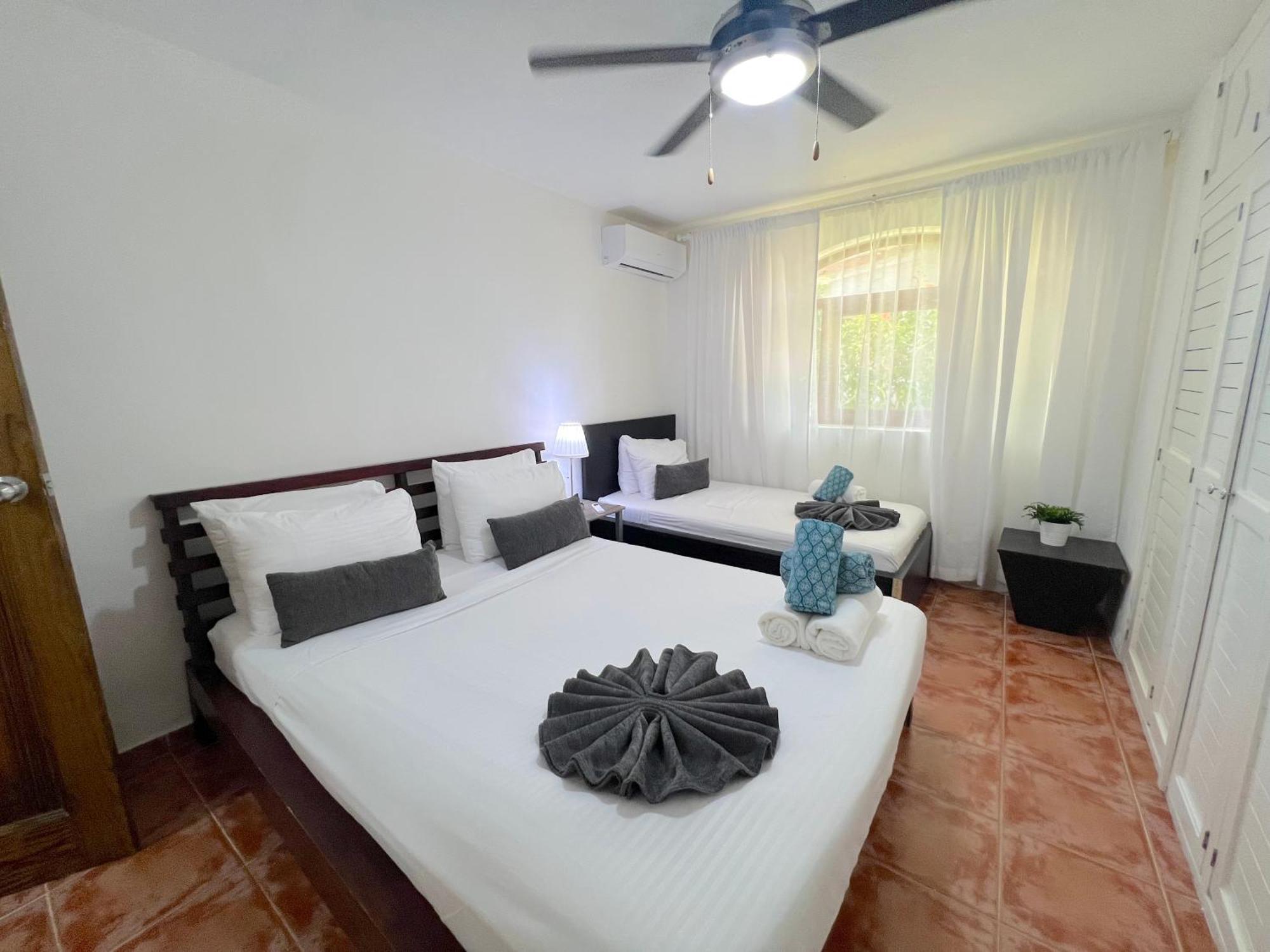 Caribbean And - Playa Corales - Wifi, Club Apartahotel